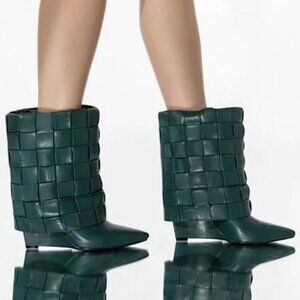Wms. Sz. 9 AZALEA WANG "STUCK ON YOU" GREEN WEDGE BOOTIES